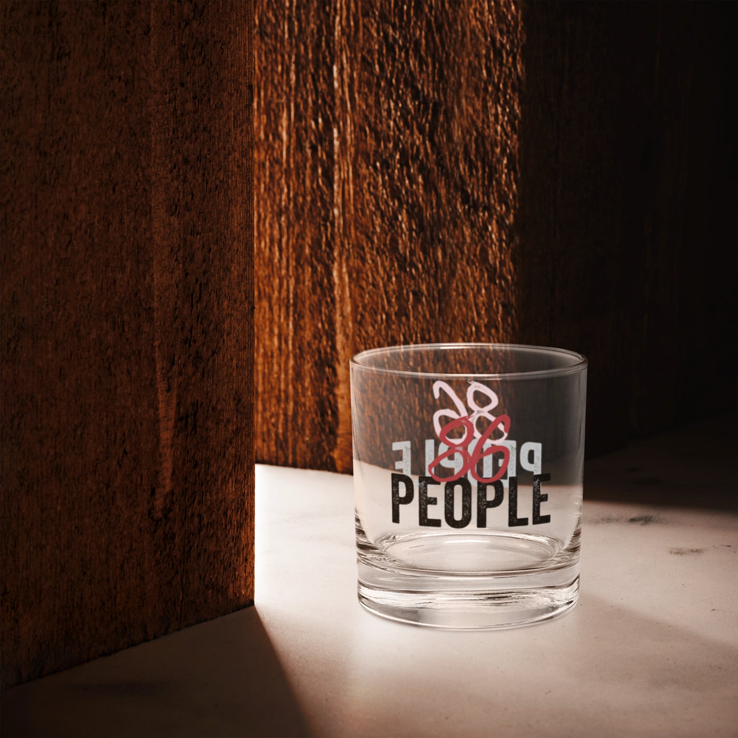 86 People Rocks glass